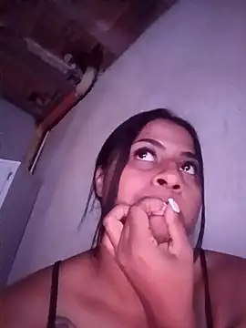 Chat XXX en directo de Giselabrunette25