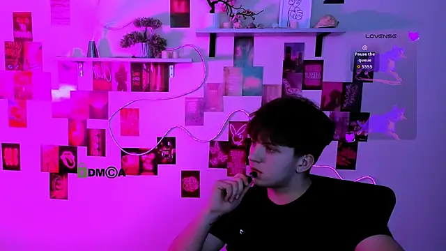 Chat XXX en directo de travis_wolf_