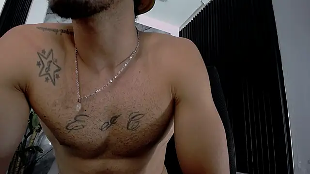 Вебкам-шоу Grant_Irons