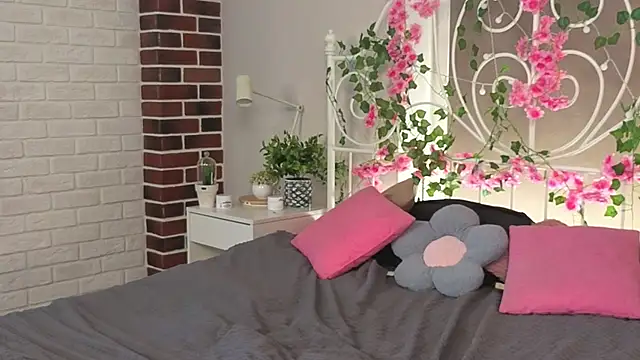 RubieHeiser Show in webcam