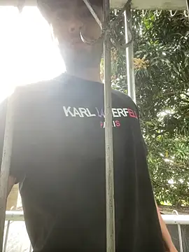 Chat XXX en directo de JE1999_28