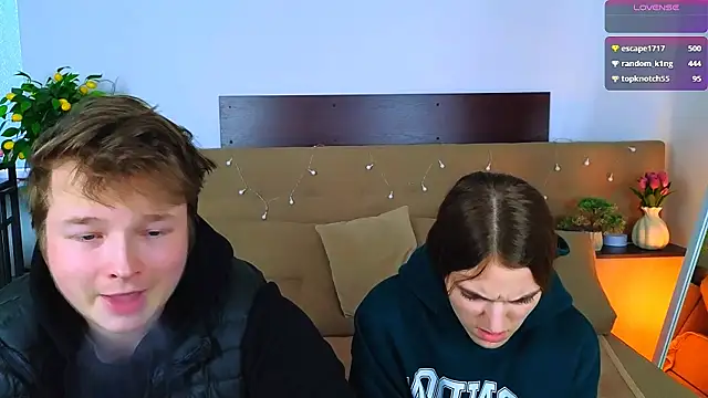 _Olli__Stiw_ 网络视讯表演