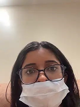 UnsoiledSmeltery 现场XXX聊天