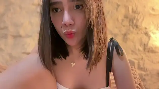 GenesisCastillano Webcam Show