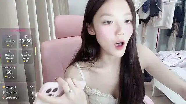 Puff-521 Chat XXX in diretta