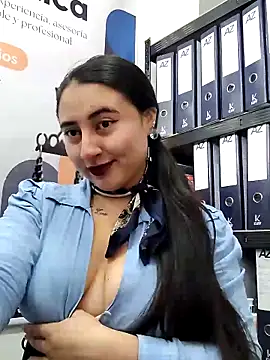 _Sarah-Office1 网络视讯表演