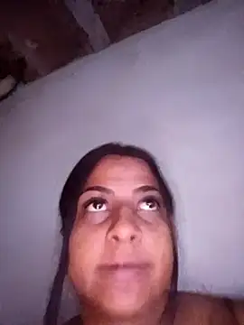 Giselabrunette25のライブXXXチャット