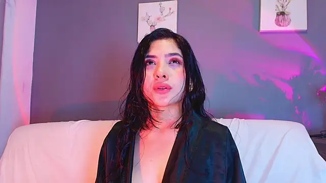 adara_johnson__のライブXXXチャット