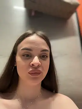 KristiRich 现场XXX聊天