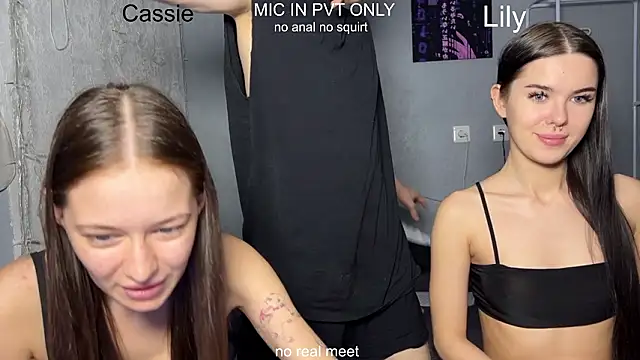 girls_secrets' Webcam Show