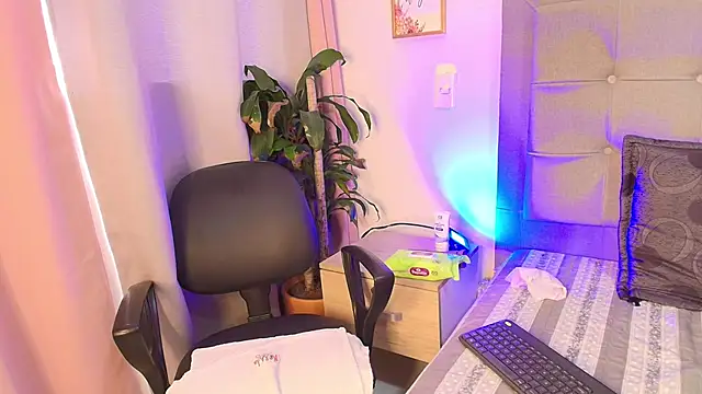 Kiara_noirr's Live XXX Chat