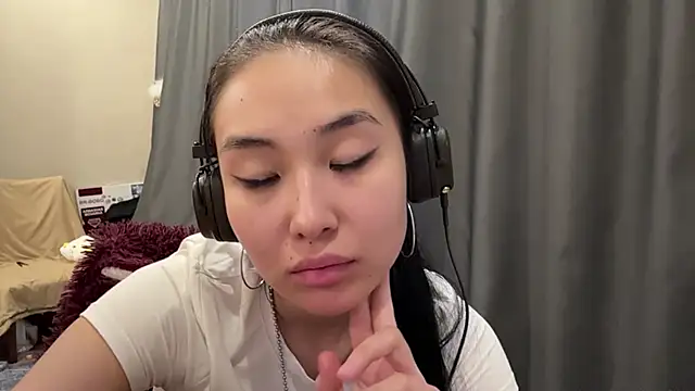 SinaGervasi Adlı Modelin Canlı XXX Sohbeti