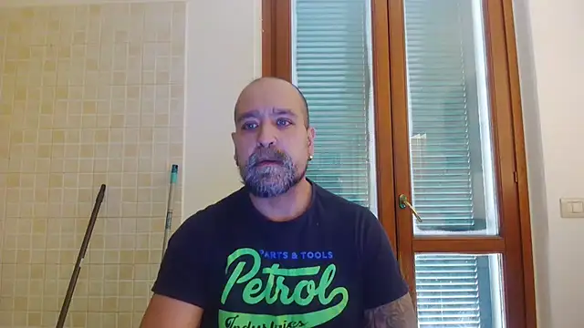 AMIRDIB2025's Webcam Show