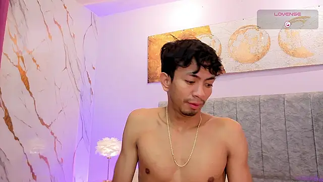 Luchoplayboy webkamerás műsora