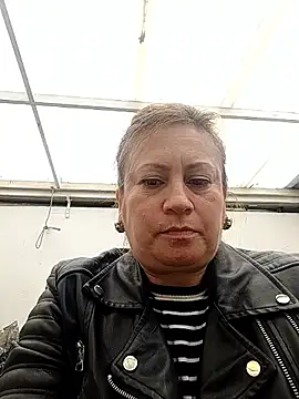 MonyCassius: онлайн-секс-чат