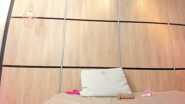 ikia_lopez_: онлайн-секс-чат