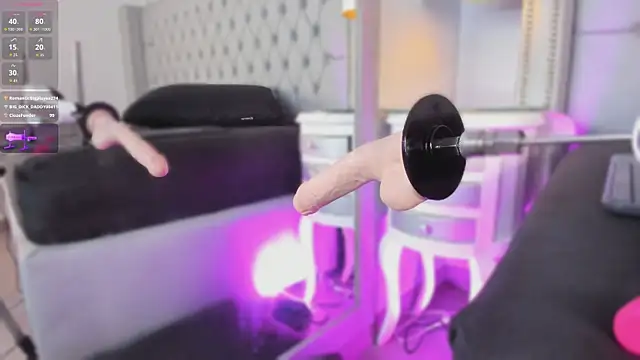 Lily_StClair Adlı Modelin Canlı XXX Sohbeti