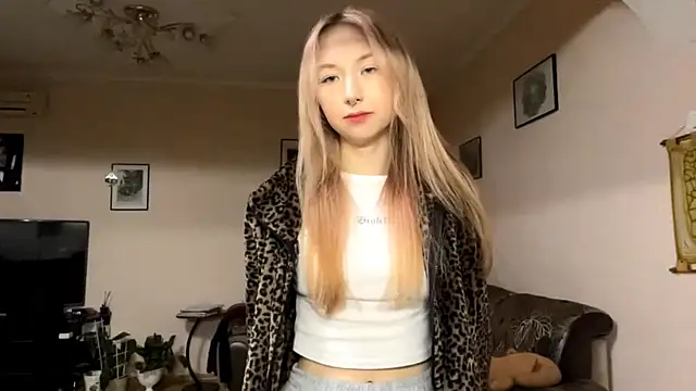 PinkTraible's Live XXX Chat