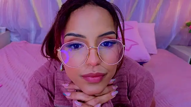 Živý XXX chat EmmyCortez