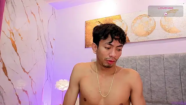 Luchoplayboy webcam show