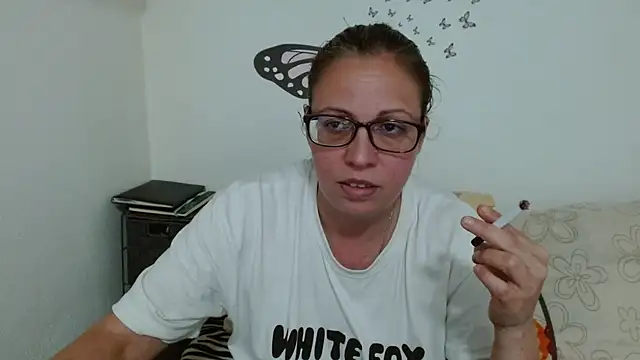 LadyHellene's Live XXX Chat