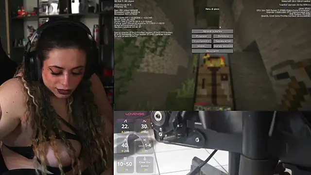 sharonurbex Chat XXX in diretta