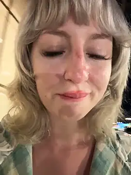 RonnieKiss' Live XXX Chat