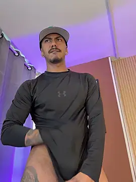 Živý XXX chat Latinmoster_boss