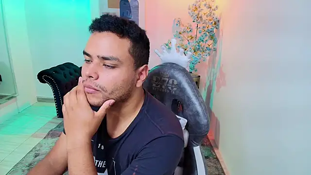 TarlyWho Chat XXX in diretta