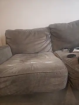 Pokazy przed kamerką – yourMasterisBored