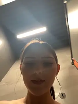 AnitaFly Obrolan Langsung XXX