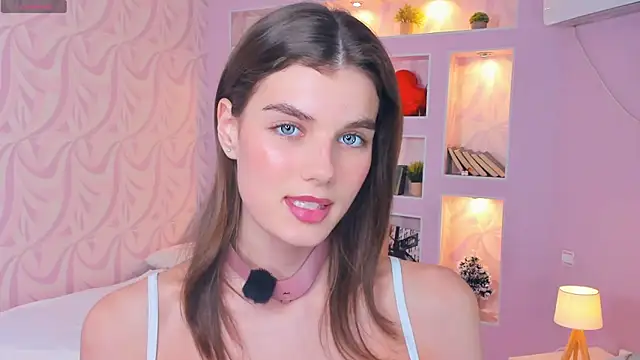 FloraDobbn Live XXX chat