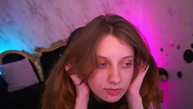 CuteeFoxy Live XXX-Chat