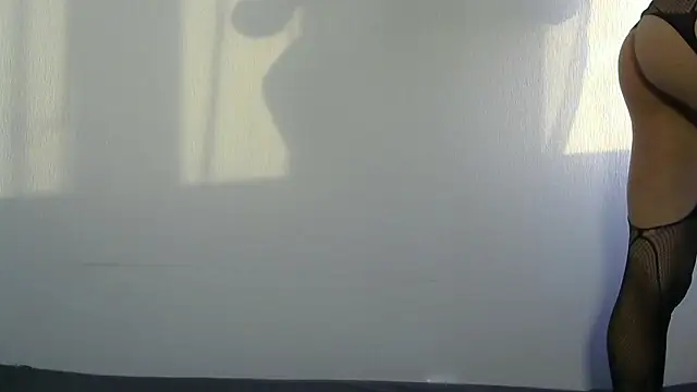 Show modela icebenz na web-kameri