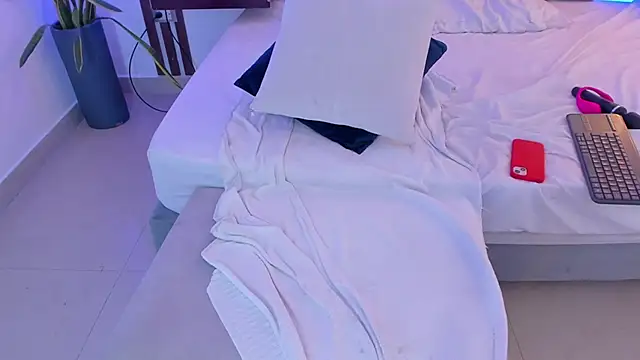 แชท XXX สดของ galilea_marquez_