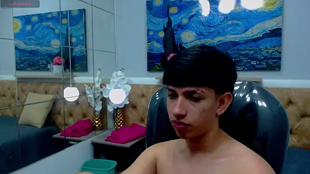 AdrianFranko webkamerás műsora