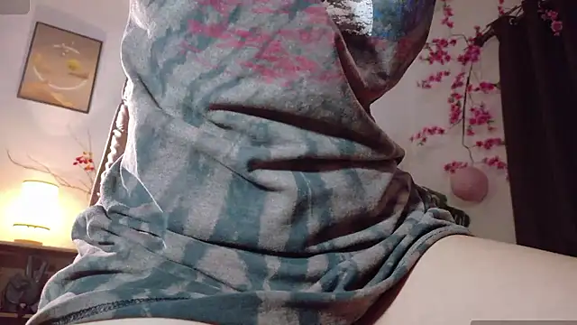 XXX chat uživo modela Kirenie