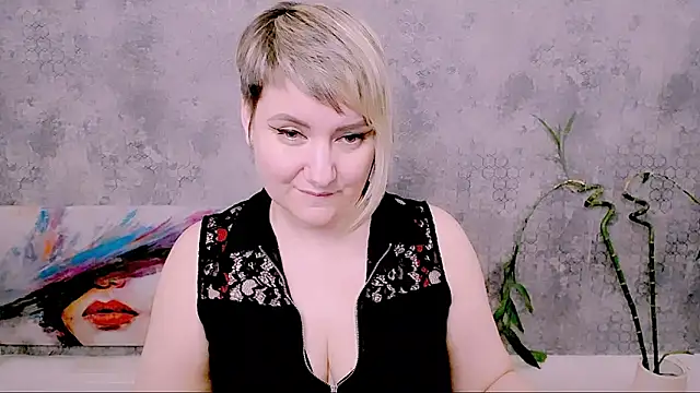 Djullia live XXX chat