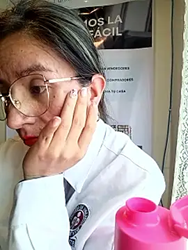 Valentina--1 现场XXX聊天