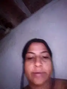 แชท XXX สดของ Giselabrunette25