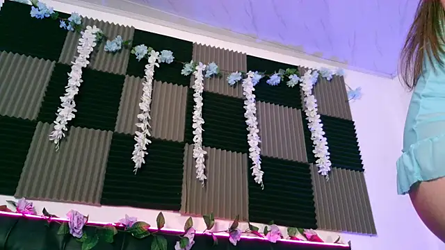 _Annie_Andrick_'s Live XXX Chat