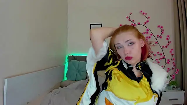 DellaRows' Live XXX Chat