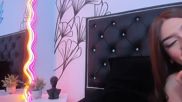 Sweet_Ariadna_'s Live XXX Chat