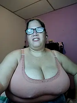 EllisW8's Webcam Show