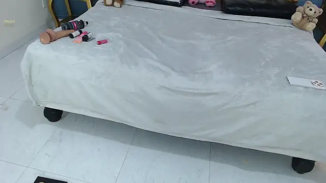 ZairaRogue's Live XXX Chat