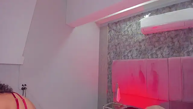 aliccecooper's Live XXX Chat