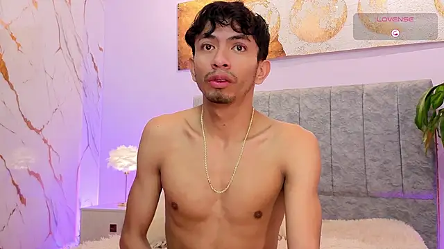 Luchoplayboy's Live XXX Chat