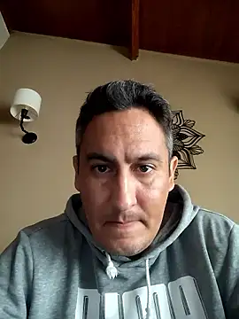 LuqenZo's Live XXX Chat