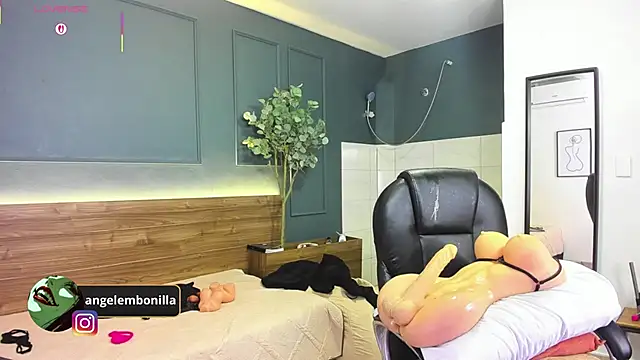 Fallen_Angel999777: онлайн-секс-чат