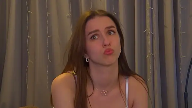 Онлайн чат XXX AliceAtkins